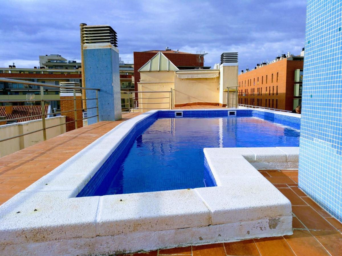 Apartmán Piscina En Centro De Terrassa Exteriér fotografie