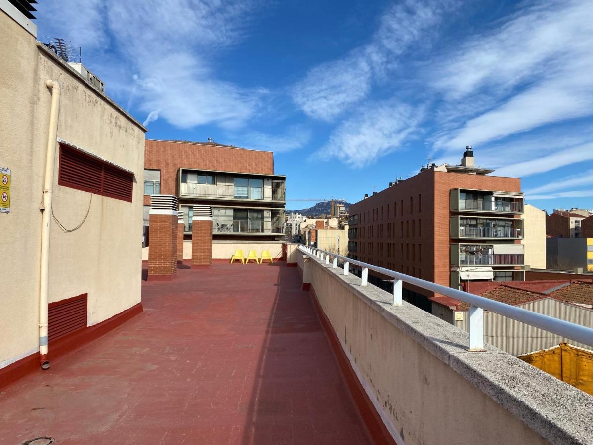 Apartmán Piscina En Centro De Terrassa Exteriér fotografie