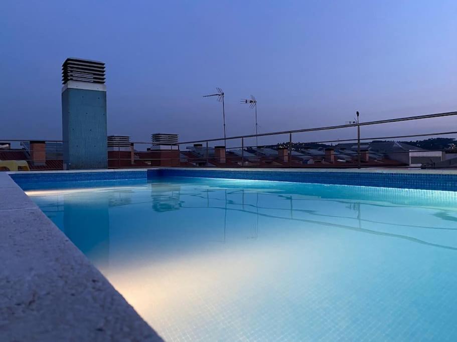 Apartmán Piscina En Centro De Terrassa Exteriér fotografie